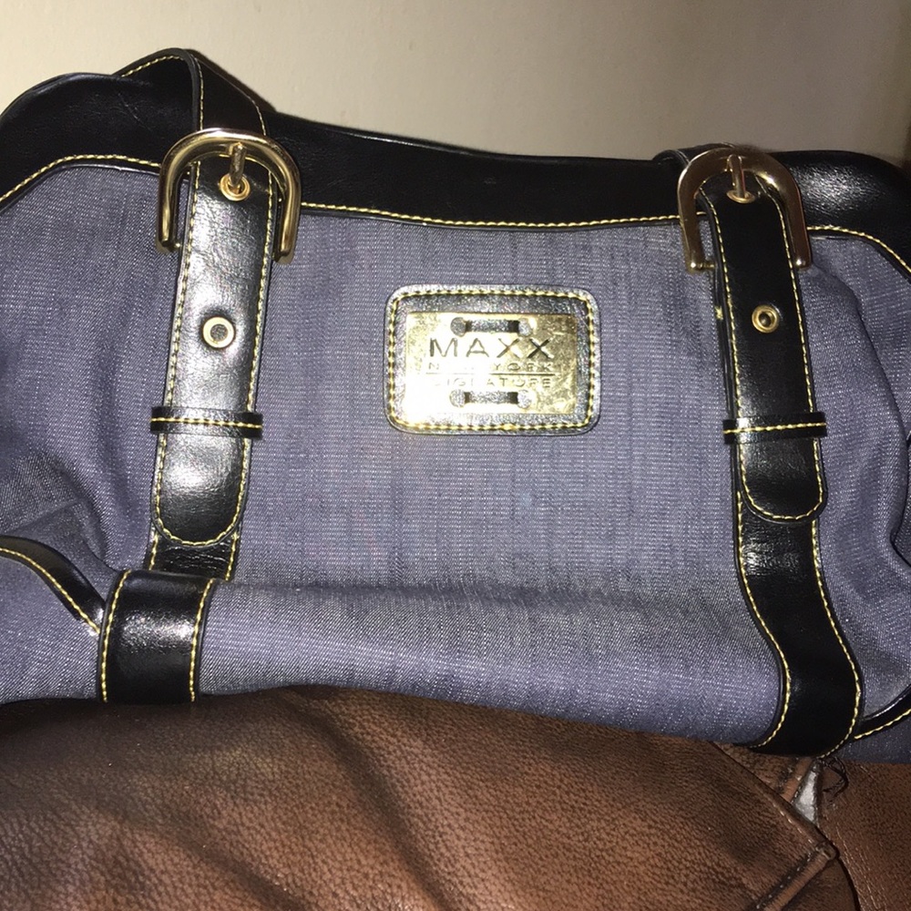 Fairly Authentic MAXX NY Signature